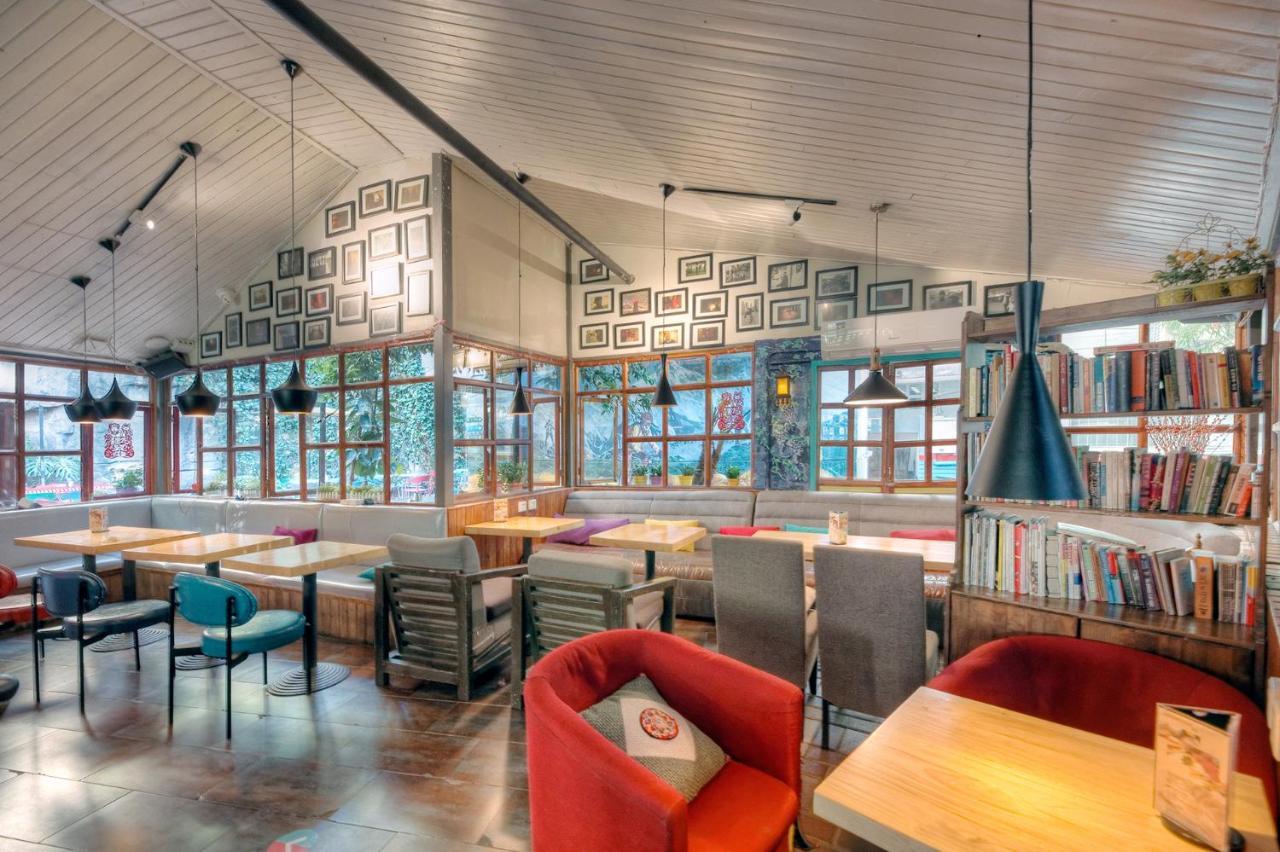 Kunming Upland International Youth Hostel Near The City Center ,2 Mins Walk To The Subway, 2 Mins Walk To The Green Lake, Close To Yuan Tong Temple, Old Street, Yunnan University, Convenient Payment And Visa Cards Are Accepted Exteriér fotografie