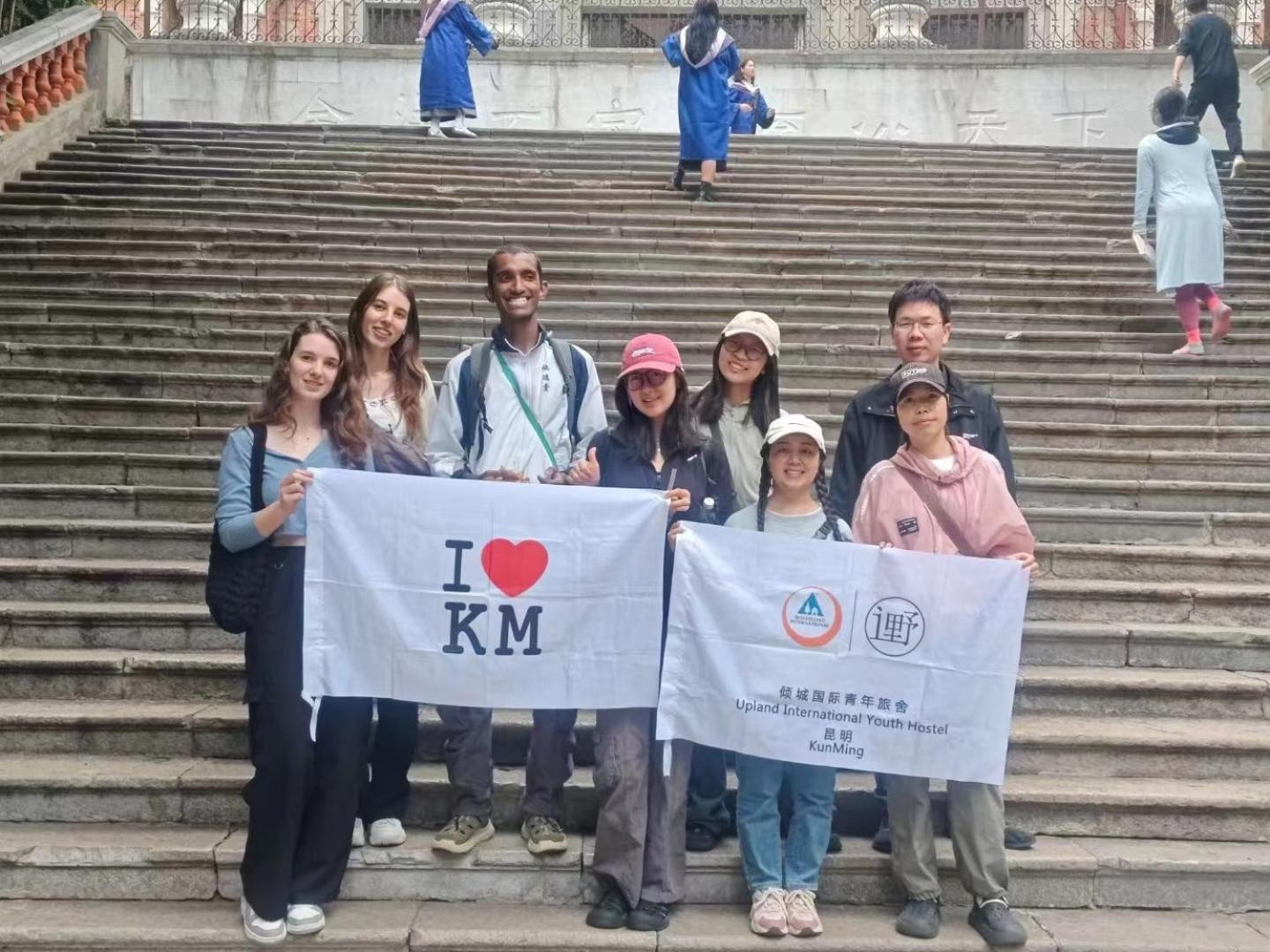 Kunming Upland International Youth Hostel Near The City Center ,2 Mins Walk To The Subway, 2 Mins Walk To The Green Lake, Close To Yuan Tong Temple, Old Street, Yunnan University, Convenient Payment And Visa Cards Are Accepted Exteriér fotografie