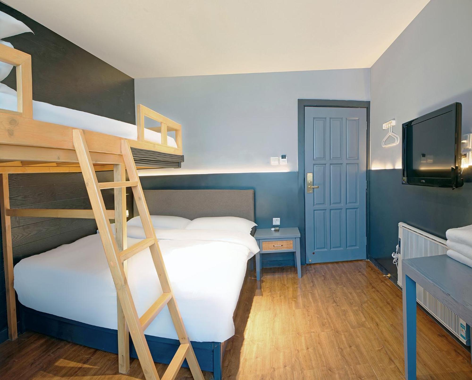 Kunming Upland International Youth Hostel Near The City Center ,2 Mins Walk To The Subway, 2 Mins Walk To The Green Lake, Close To Yuan Tong Temple, Old Street, Yunnan University, Convenient Payment And Visa Cards Are Accepted Exteriér fotografie